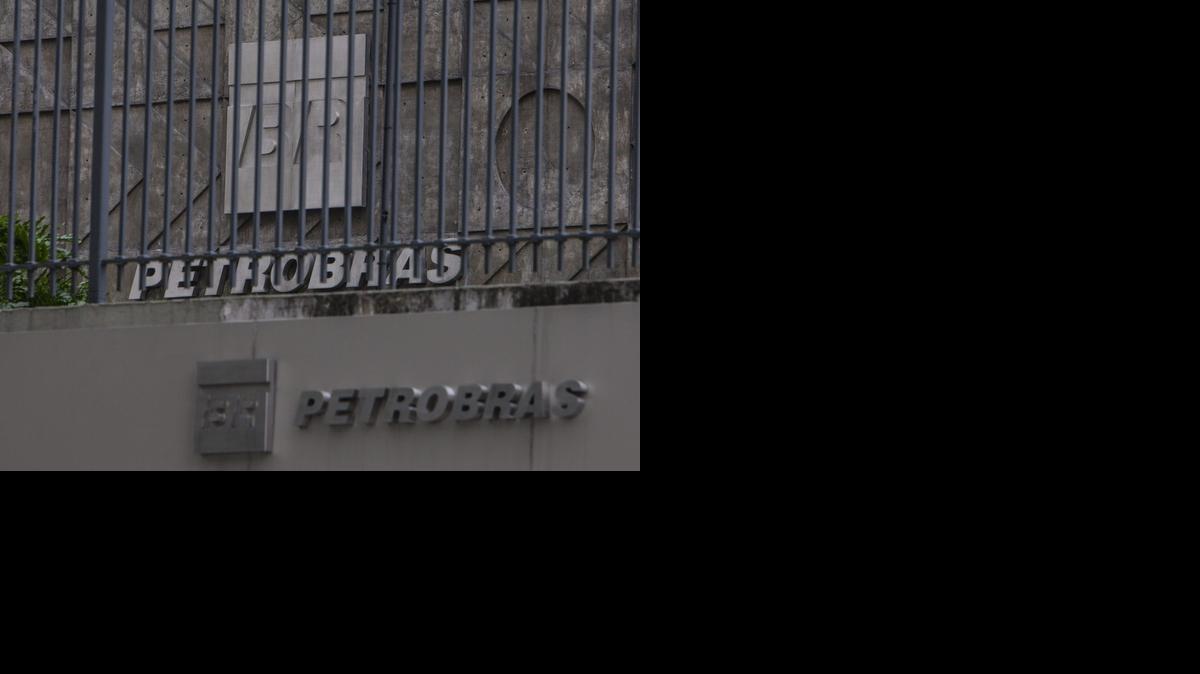 
Fotografía de la sede de la estatal Petrobras el martes, en Río de Janeiro. Este martes se cumple un año del inicio de la investigación judicial con esa petrolera.
