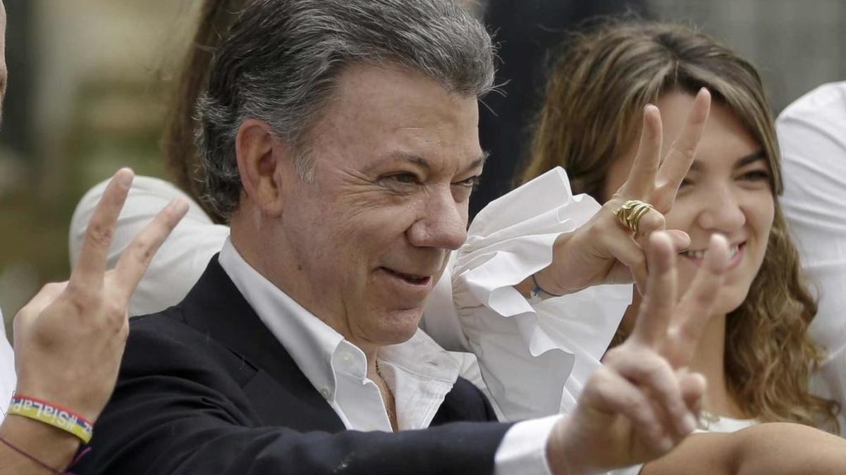 El presidente colombiano Juan Manuel Santos después de votar en el plebiscito por el acuerdo de paz, el 2 de octubre de 2016, en Bogotá.