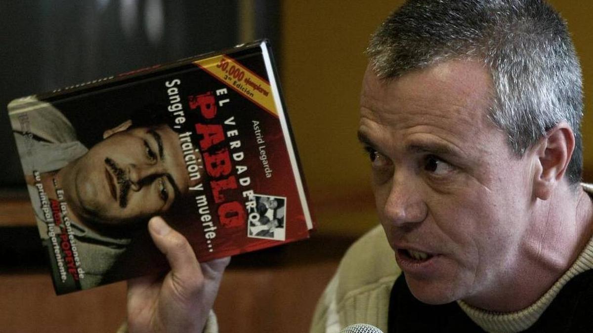 John Jairo Velásquez, quien fuera sicario del narcotraficante colombiano Pablo Escobar, en una foto de archivo de julio del 2006 en Bogotá.