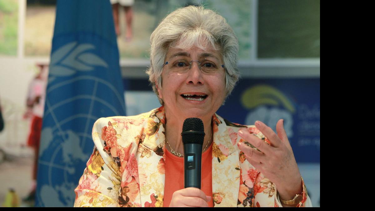 
La alta comisionada para los Derechos Humanos de la ONU, Flavia Pansieri, habla durante una rueda de prensa el martes, en Bogotá 
