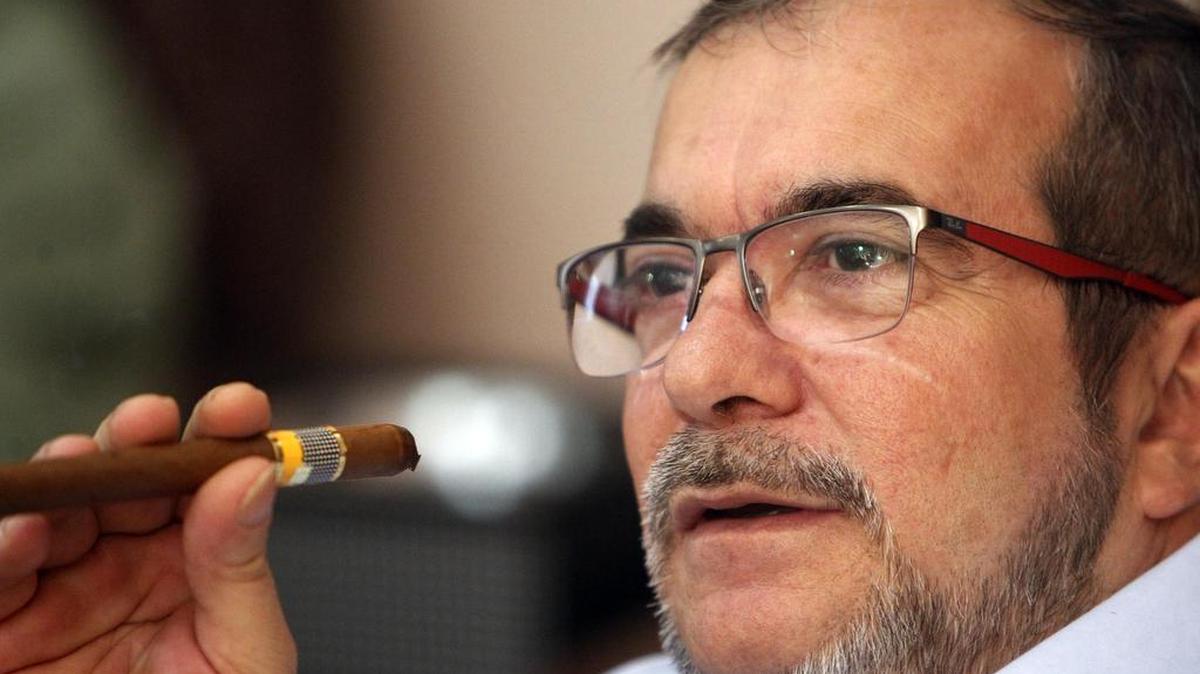 El máximo líder de las FARC, Timoleón Jiménez, "Timochenko", en octubre del 2016, pendiente de los resultados de la consulta popular sobre el acuerdo de paz en Colombia, en La Habana (Cuba).