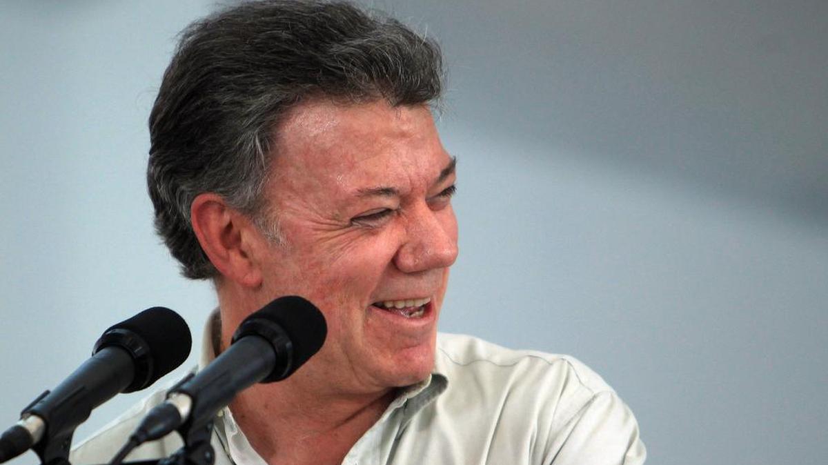 El presidente colombiano, Juan Manuel Santos, presenta el programa "Bosque de la Paz" el viernes 19 de agosto de 2016, en Mitú (Colombia).