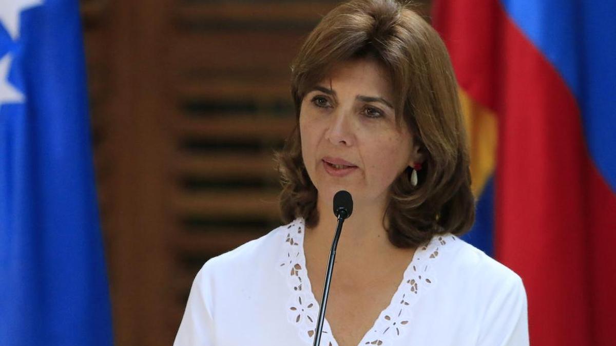 
La ministra de Relaciones Exteriores de Colombia María Ángela Holguín durante una rueda de prensa al terminar una reunión bilateral en Cartagena (Colombia).
