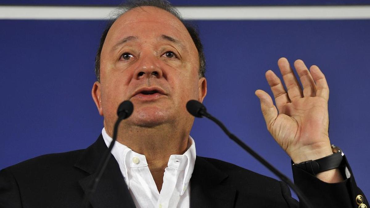 
El ministro de Defensa de Colombia, Luis Carlos Villegas, en un conferencia de prensa el 24 de septiembre de 2015 en Bogotá. 