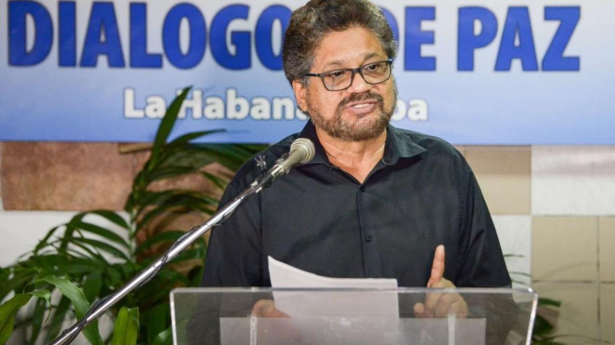 
Iván Márquez, miembro de la delegación de las FARC en los diálogos de paz con el gobierno colombiano, habla el viernes 2 de octubre en La Habana, Cuba.
