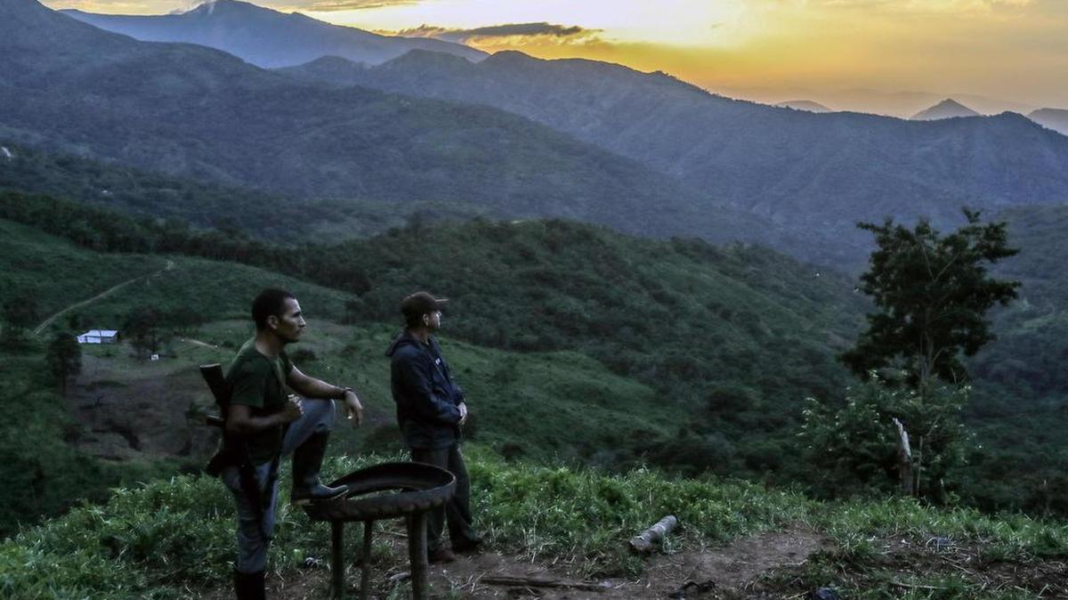 La violencia contra líderes comunitarios ha sido advertida por la ONU y el propio gobierno, que incluso ha dicho que ésta compromete el cese al fuego bilateral que sostiene con las FARC desde fines de agosto.