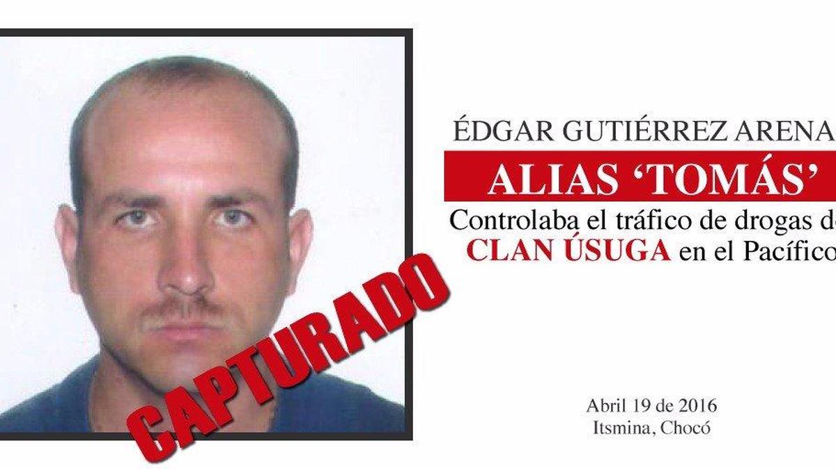 El presidente colombiano Juan Manuel Santos informó el martes en su cuenta en Twitter que Édgar Gutiérrez Arenas, uno de los 20 criminales más buscados de Colombia, fue capturado. Foto tomada de la cuenta oficial de Twitter @JuanManSantos
