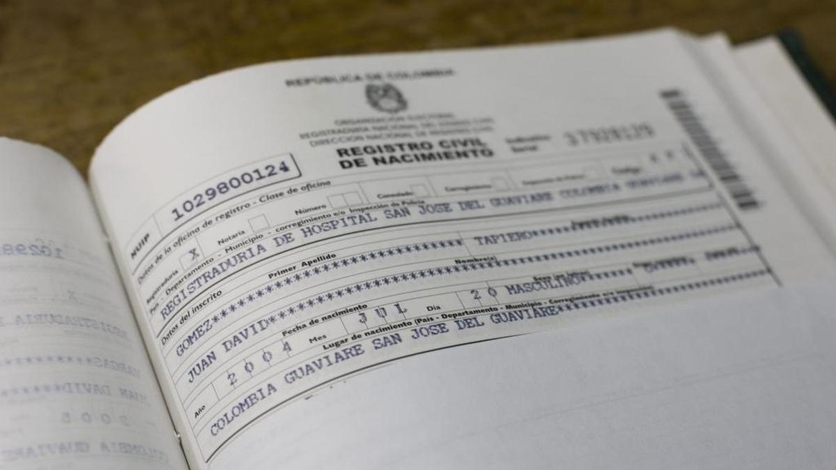 El alto tribunal dio un plazo de 30 días para que se cambien los formularios de manera que los niños puedan ser registrados tanto por una pareja formada por un papá y una mamá, como cuando se trate de dos papás o dos mamás.