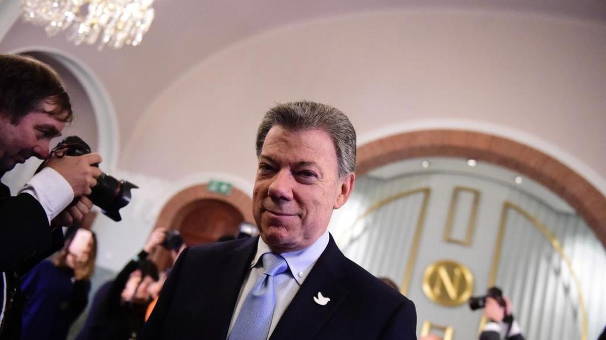 El presidente colombiano Juan Manuel Santos durante una conferencia de prensa en Osloel viernes 9 de diciembre de 2016.