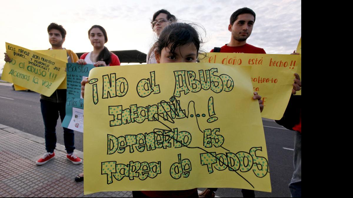 
La cancillería paraguaya explicó que “ya han sido adoptadas todas las medidas para evitar la impunidad de este hecho y garantizar la vida e integridad de la niña embarazada y el bebé”.
