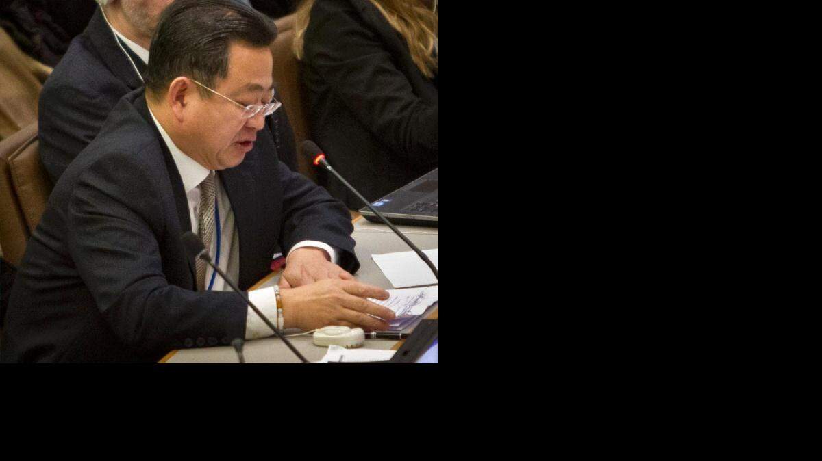 Choe Myong Nam, el representante norcoreano, habla durante una reunión sobre los derechos humanos el martes 18 de noviembre en la sede de la ONU en Nueva York.