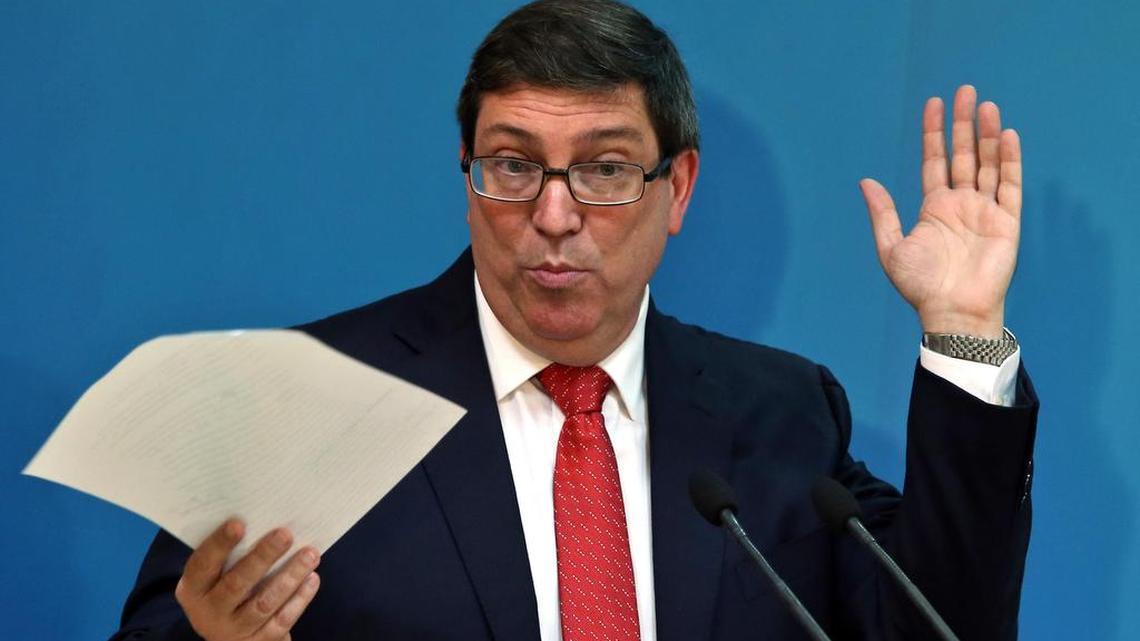 El canciller cubano, Bruno Rodríguez, habla durante una rueda de prensa el martes 03 de octubre de 2017, en La Habana (Cuba).