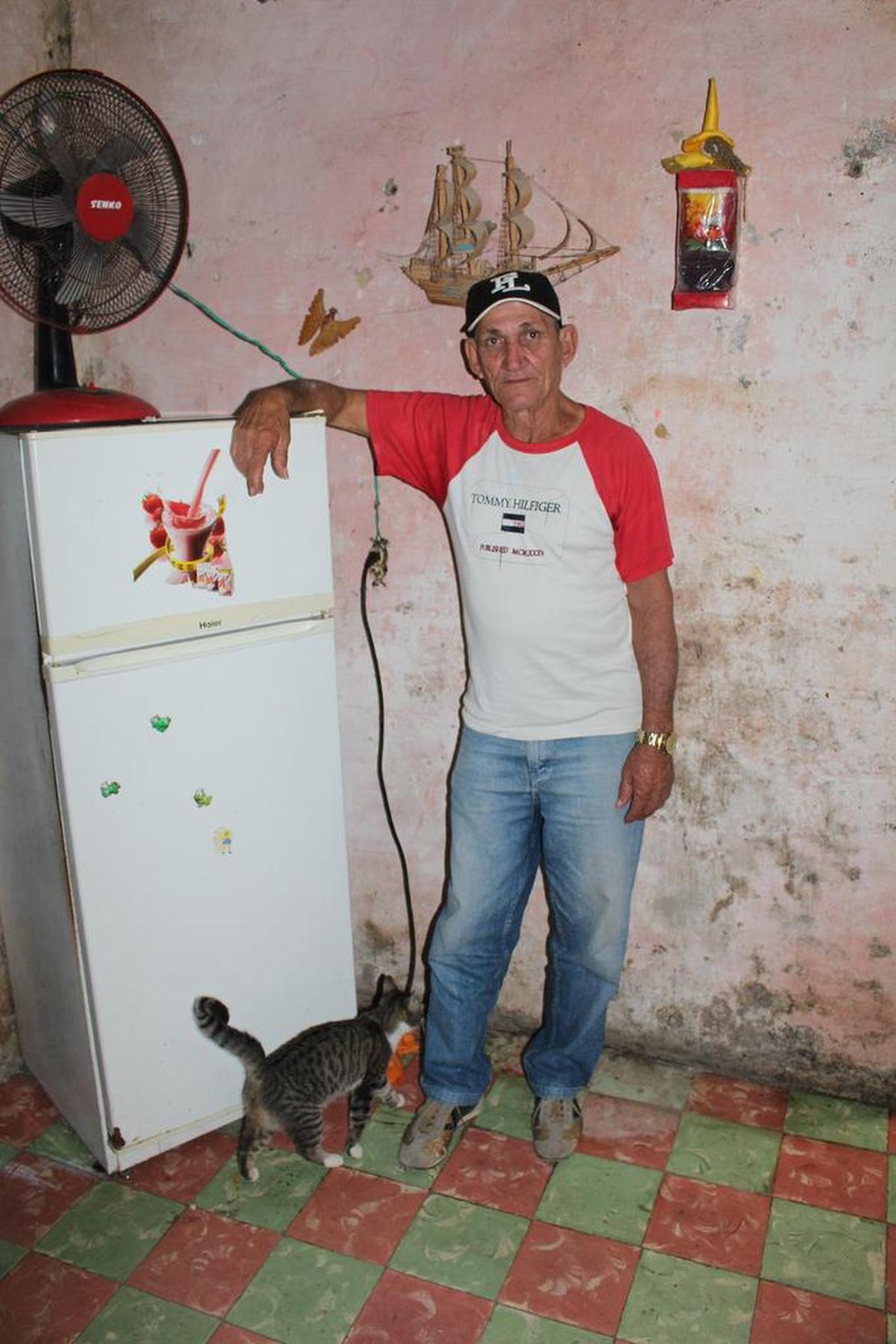 William Esperón Lozano, de 64 años, dice que nada cambiará en Cuba con un nuevo presidente. “Siempre será lo mismo. Es el mismo grupito”.