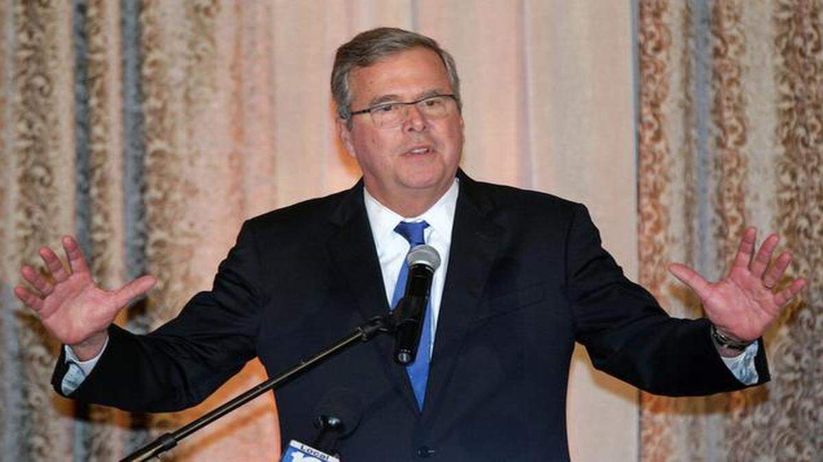 
El ex gobernador Jeb Bush habla el martes en el Biltmore Hotel de Miami durante un almuerzo del Comité de Acción Política Cuba-Democracia.
