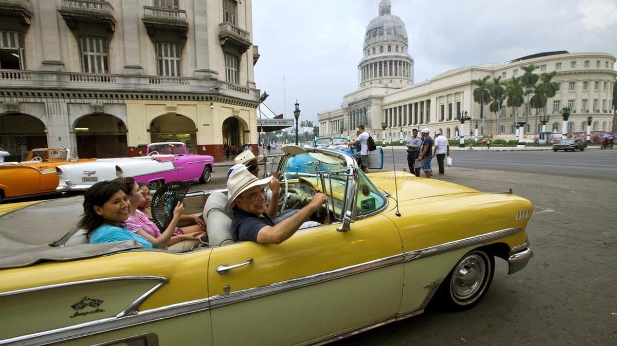 Economistas locales citan que unos 145,000 estadounidenses visitaron Cuba en 2015