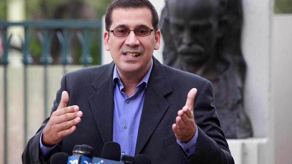 El disidente cubano Antonio Rodiles en una conferencia de prensa en el Instituto de Estudios Cubanos y Cubanoamericanos de UM el 14 de junio.