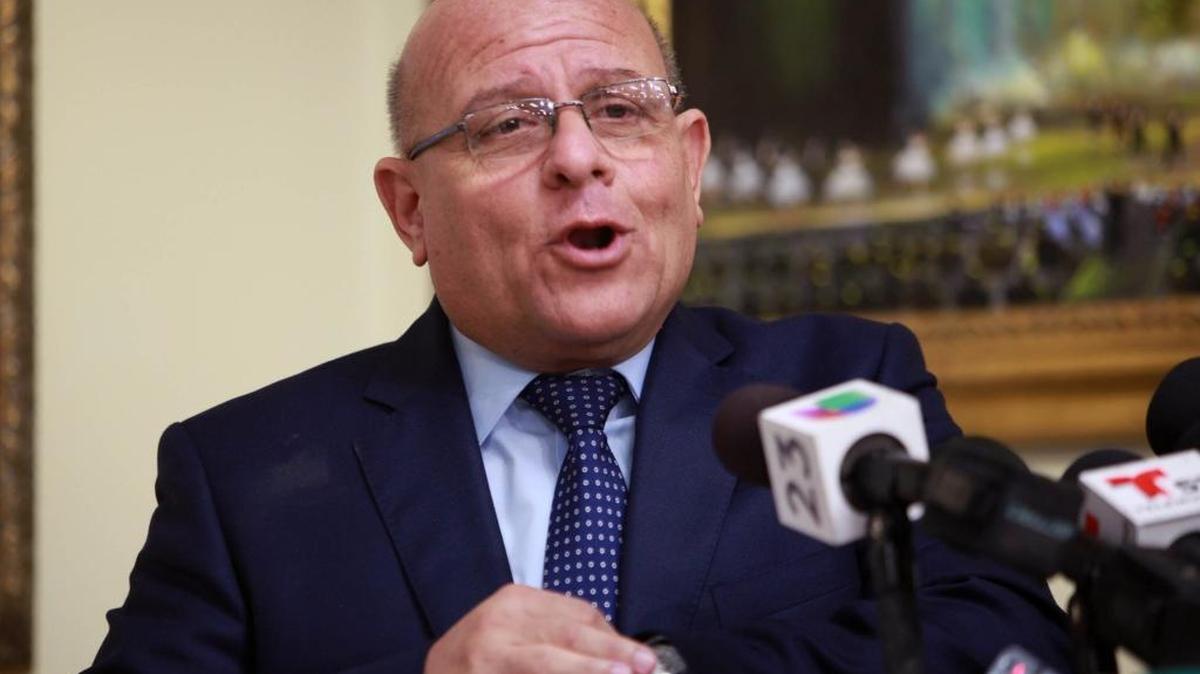 Dagoberto Valdés en la Casa Bacardí de la Universidad de Miami en enero del 2015. Valdés fue interrogado este martes 17 de enero en la sede de Seguridad del Estado en Pinar del Río con relación al caso de la economista Karina Gálvez.