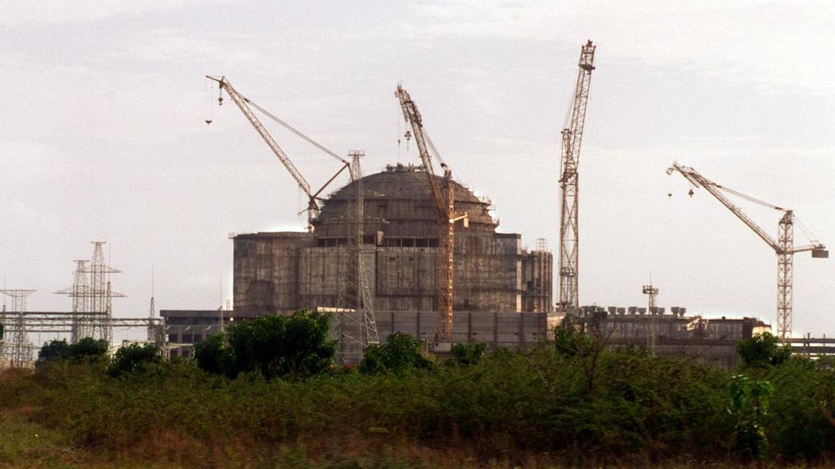 La planta nuclear de Juraguá, en la provincia de Cienfuegos, fotografiada cuando estaba en proceso de construcción en febrero de 1996.