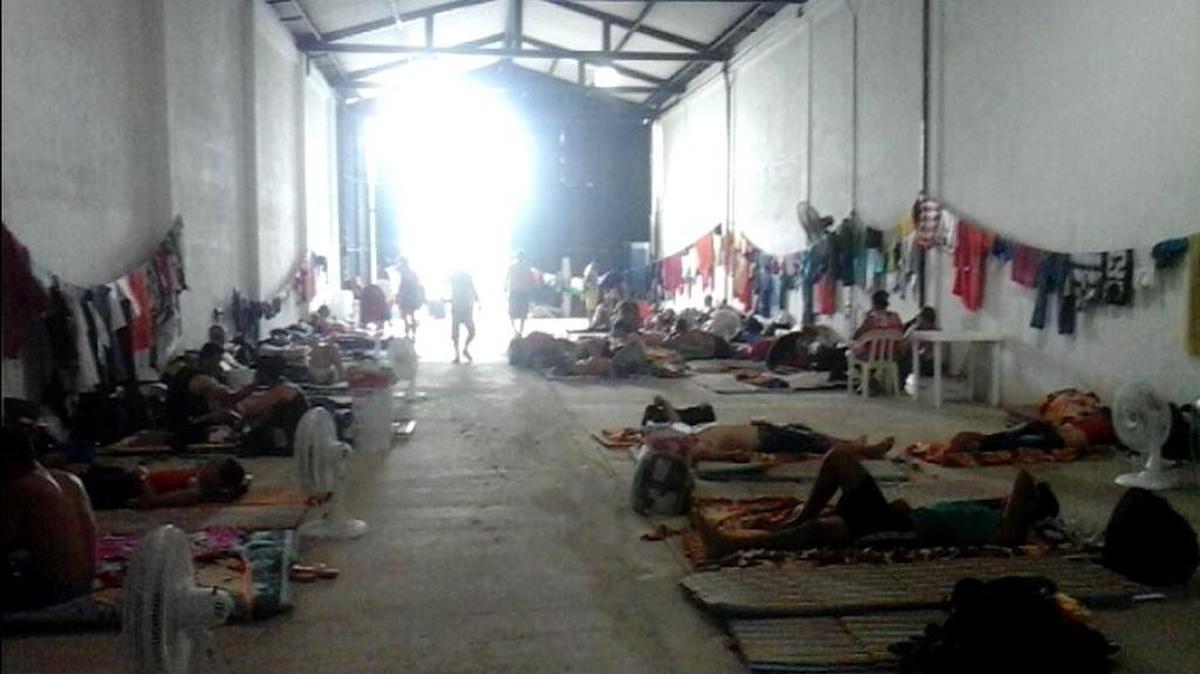Migrantes cubanos en un albergue temporal en Turbo, Colombia.