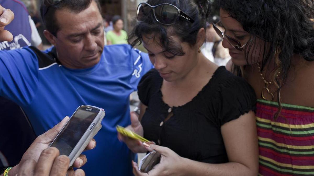 Clientes de Verizon podrán realizar y recibir llamadas en la red de ETECSA con sus propios teléfonos móviles; a través de roaming directo.