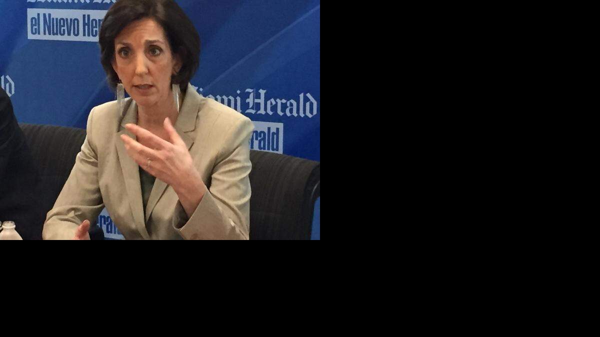 La subsecretaria de Estado Roberta habla con la junta editorial de el Nuevo Herald el sábado 24 de enero de 2015 sobre su viaje a Cuba.