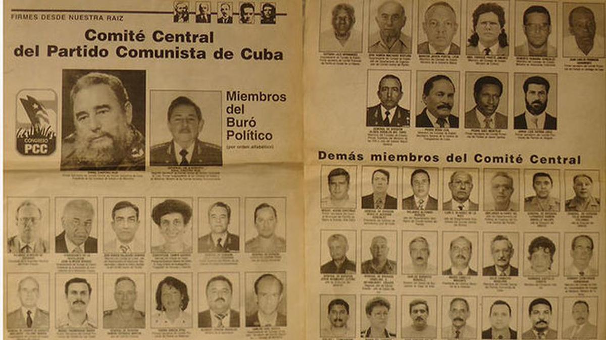Páginas del diario oficial Granma con algunos de los miembros del Comité Central elegidos en el V Congreso.