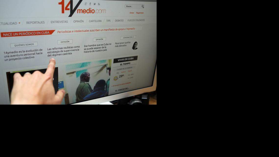 
El nuevo periódico digital de la bloguera cubana Yoani Sánchez, ‘14ymedio’ debutó el 21 de mayo del 2014.
