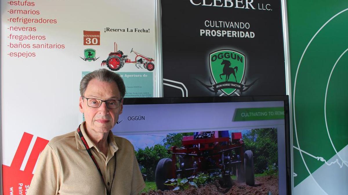 Saul Berenthal, cofundador de Cleber, en su espacio de exhibición de la Feria Comercial de La Habana.