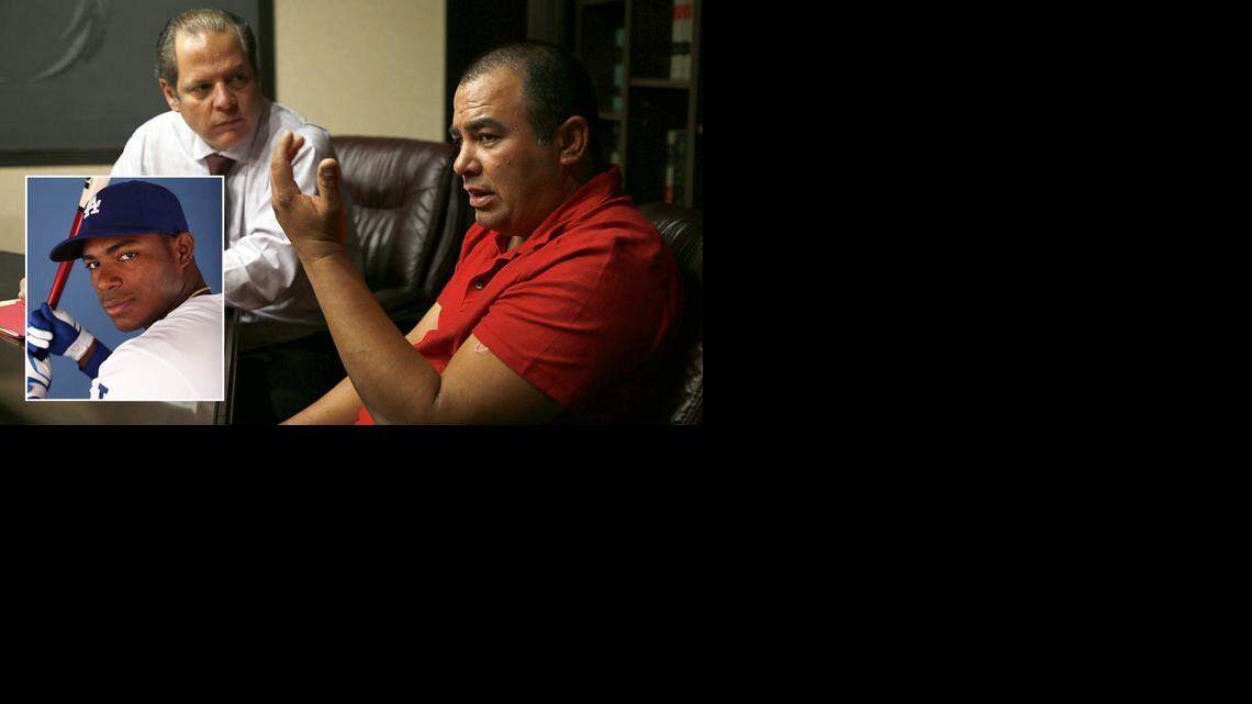 Rafael Eladio Jorge Guerra (der), habla con el Nuevo Herald sobre su papel para sacar de Cuba al pelotero Yasiel Puig. Lo acompaña el abogado Avelino González.