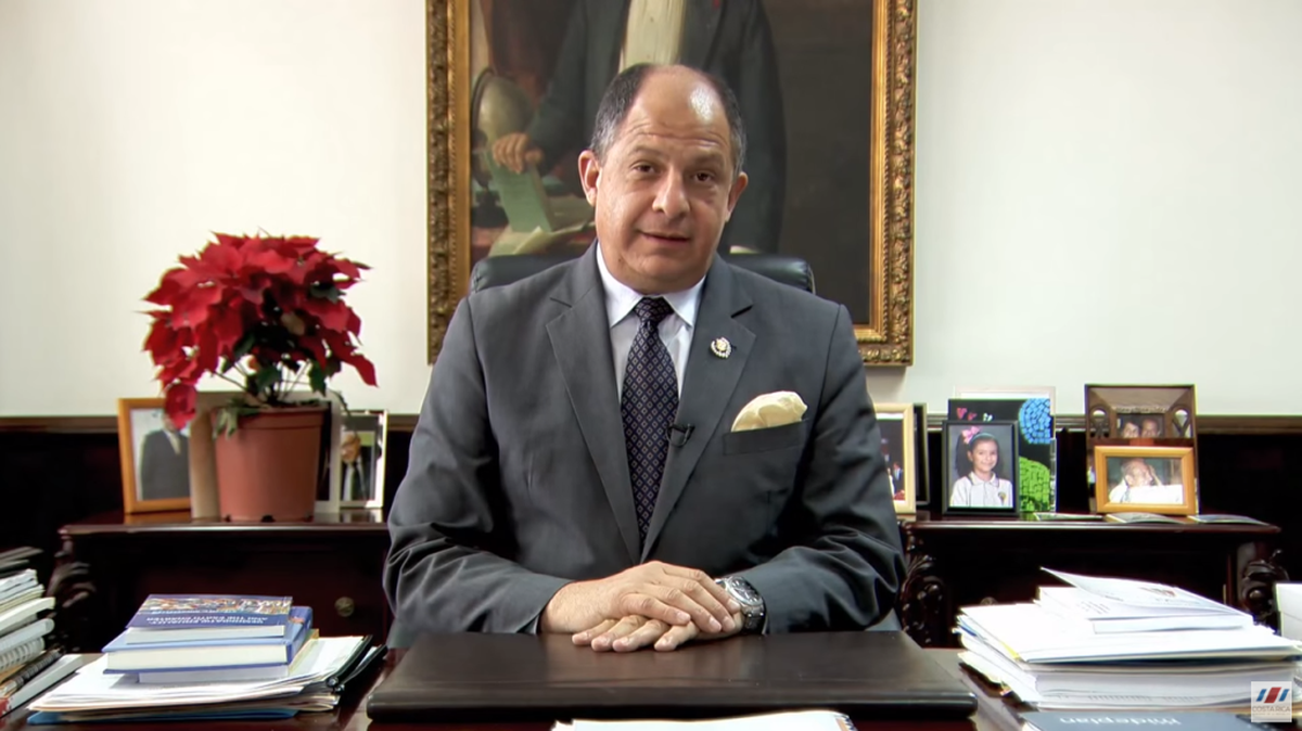 El presidente de Costa Rica Guillermo Solís envió un mensaje de apoyo a los cubanos varados en ese país. Tomada de YouTube.