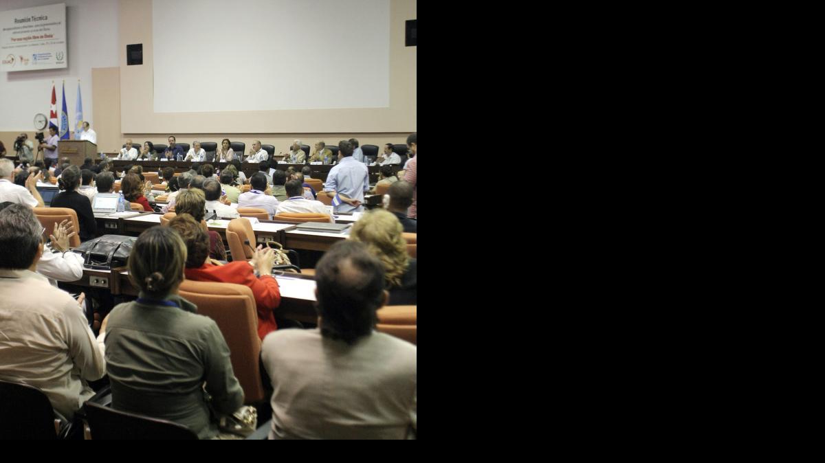 
Vista general de la clausura de la reunión técnica sobre el ébola convocada por la Alianza Bolivariana para los Pueblos de Nuestra América (ALBA) en La Habana.


