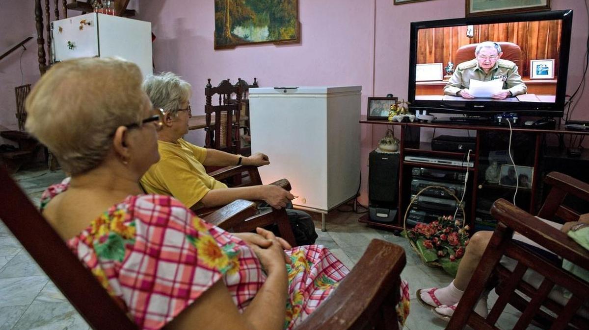 Medio siglo después de ser abolida la publicidad en los medios de comunicación, esta herramienta podría regresar a los medios audiovisuales.