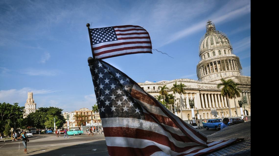 
El centro de estudios Brookings Institution acogió el martes en Washington un inédito encuentro de economistas cubanos y expertos estadounidenses para analizar los efectos del progresivo e histórico camino en la isla hacia el libre mercado.
