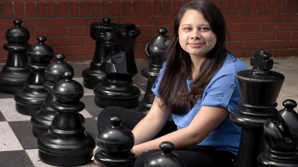 La joven cubana Thalía Cervantes, una de las jóvenes promesas del ajedrez femenino en Estados Unidos, compite en el Campeonato Juvenil Femenino en St. Louis, Missouri.