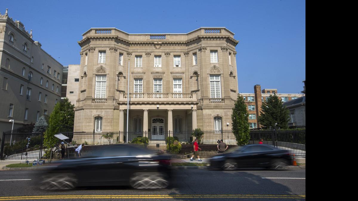 
 Vista del edificio que alberga la Sección de Intereses de Cuba, y que fue la primera embajada cubana en Estados Unidos en 1961, en Washington, Estados Unidos hoy 1 de julio de 2015. 
