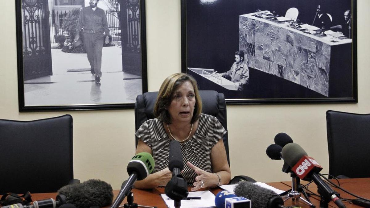 Josefina Vidal, directora general para Estados Unidos de la cancillería cubana, habla en una conferencia de prensa este miércoles en La Habana.