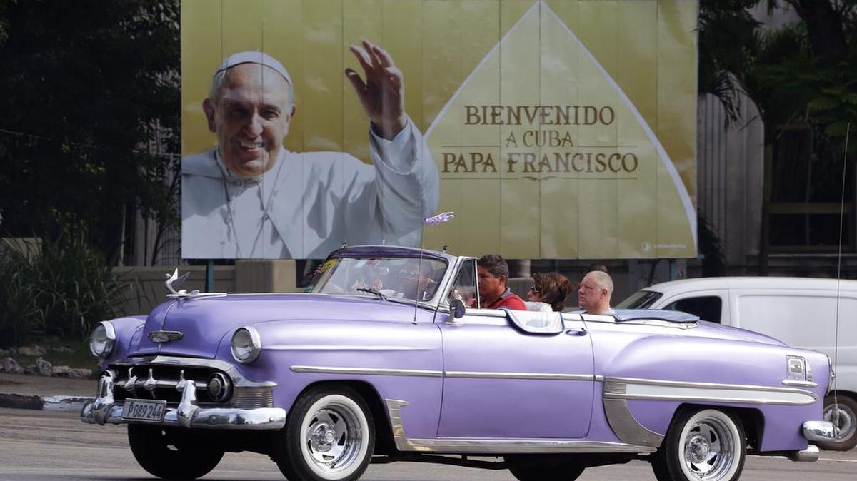 
En La Habana, al día siguiente de su llegada, el Papa protagonizará ya uno de los acontecimientos que se prevé de asistencia masiva: una misa en la Plaza de la Revolución.
