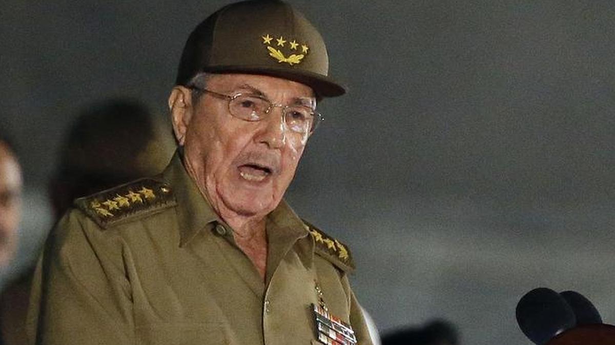 Raúl Castro, gobernante de Cuba, habla en una acto en el 2016 en La Habana. Se espera que Castro se retire como presidente de los consejos de Estado y de Ministros el 19 de abril.