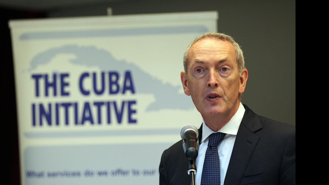 
 El copresidente de la Iniciativa Cuba, John Hutton, pronuncia un discurso hoy, martes 28 de abril de 2015, durante la apertura de un seminario de negocios en La Habana (Cuba) en el que participan autoridades cubanas y representantes de 32 empresas británicas, una misión que visita la isla con el objetivo de ampliar y diversificar el intercambio bilateral. 

