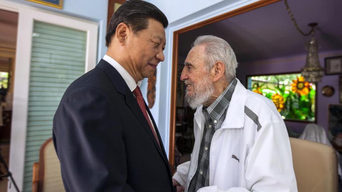 Fidel Castro y el presidente de China, Xi Jinping en La Habana, Cuba.