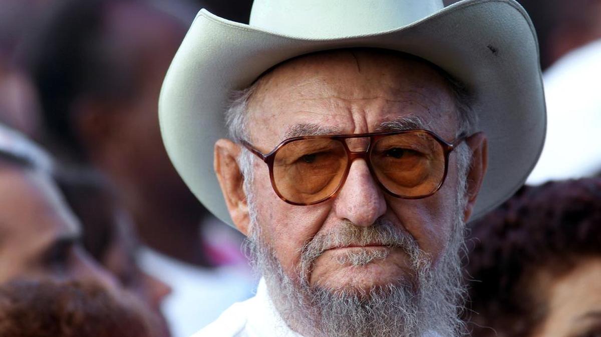Foto de archivo tomada el 22 de diciembre de 2001 de Ramón Castro Ruz. El hermano mayor de Fidel y Raúl Castro falleció a los 91 años el martes 23 de febrero en La Habana, reportó la prensa oficial.