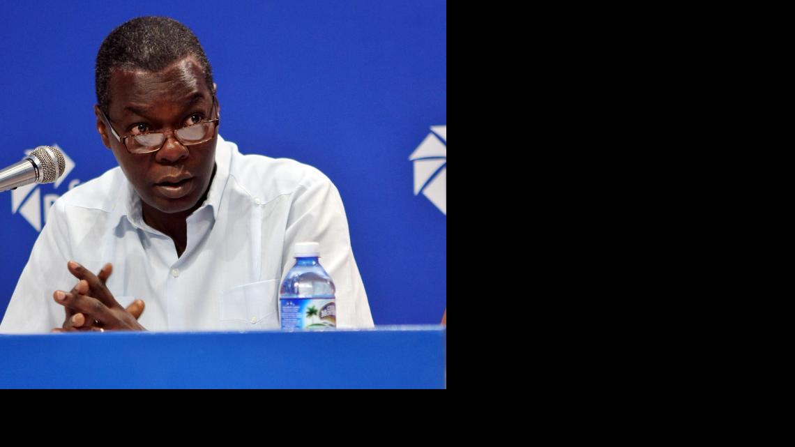 
 El subdirector de Asuntos Multilaterales y Derecho Internacional del Ministerio de Relaciones Exteriores de Cuba (Minrex), Pedro Luis Pedroso, ofrece una rueda de prensa hoy, jueves 02 de abril de 2015, en La Habana (Cuba). Pedroso comentó sobre los resultados de la primera reunión con Estados Unidos sobre derechos humanos se celebro el pasado día 31 de marzo en Washington. EFE/Ernesto Mastrascusa
