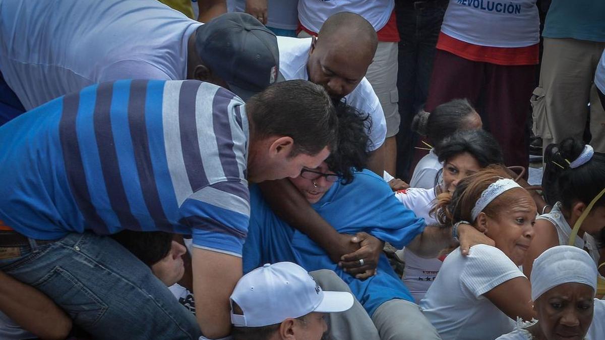 Imagen de archivo de un operativo represivo contra las Damas de Blanco.