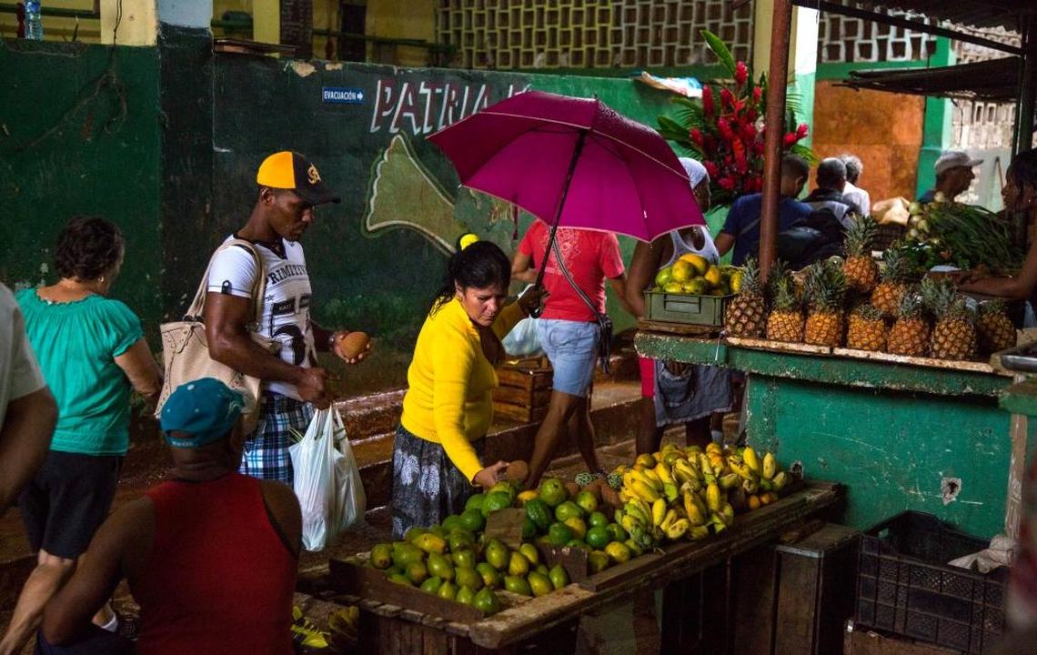 Cubans shop in El Egido market in Havana. The Cuban government hasn’t created a wholesale network for private entrepreneurs to buy the goods they need for their businesses.