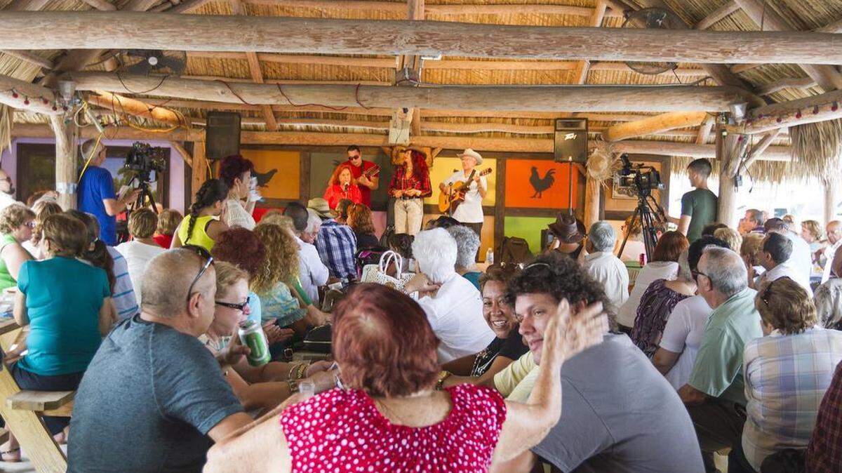 Homenaje a Candelita en Rancho Bejucal, un lugar donde se reúnen los intérpretes de música campesina, en Homestead el domingo 14 de Septiembre de 2014.