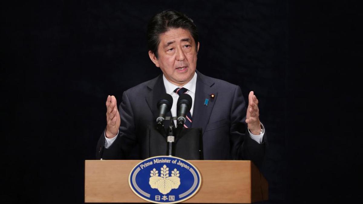 El primer ministro de Japón, Shinzo Abe, en una conferencia de prensa.