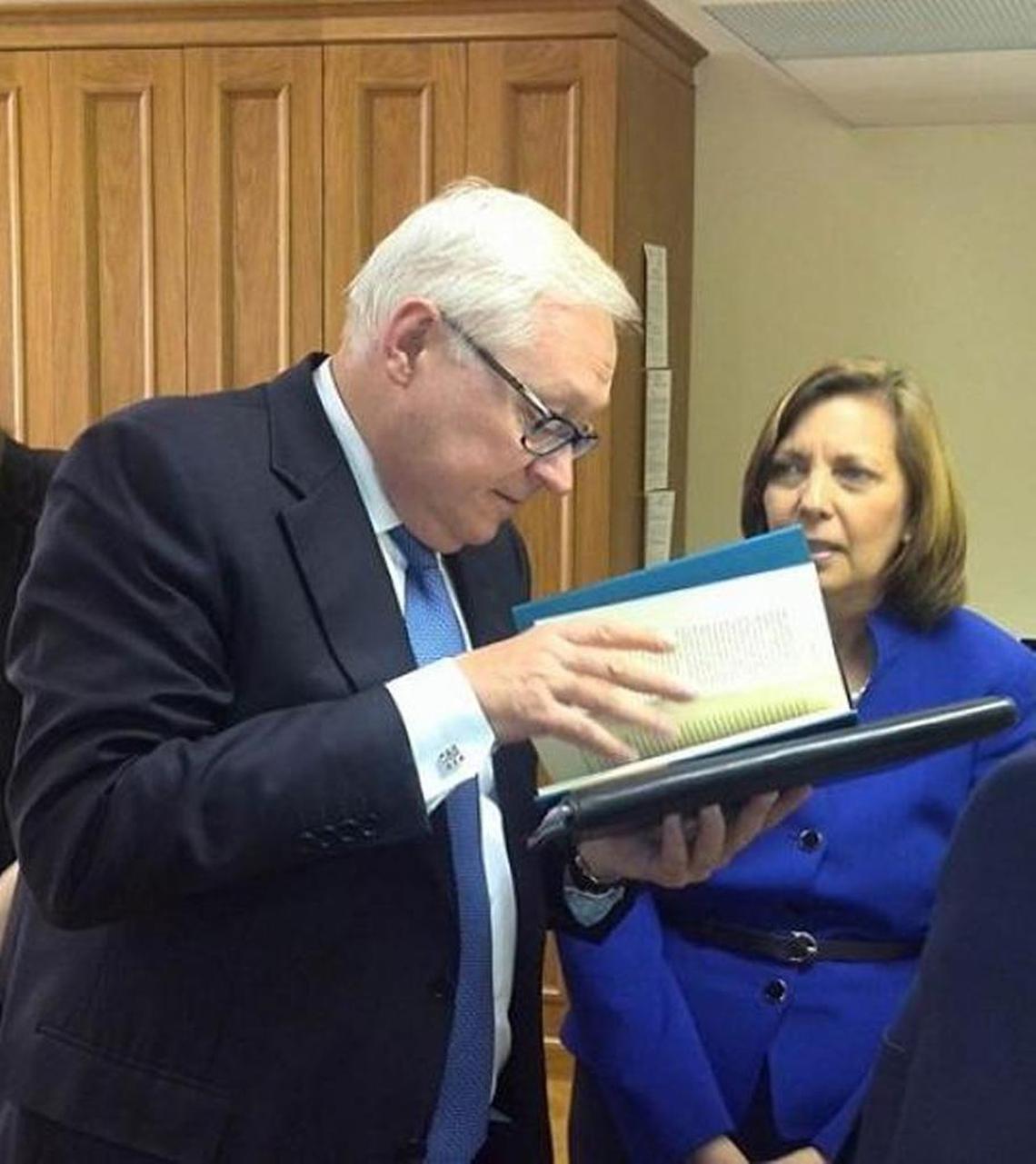 La directora de asuntos de EEUU en la cancillería cubana se reunió con el vicecanciller ruso Sergei Ryabkov en Moscú, el 26 de julio del 2017