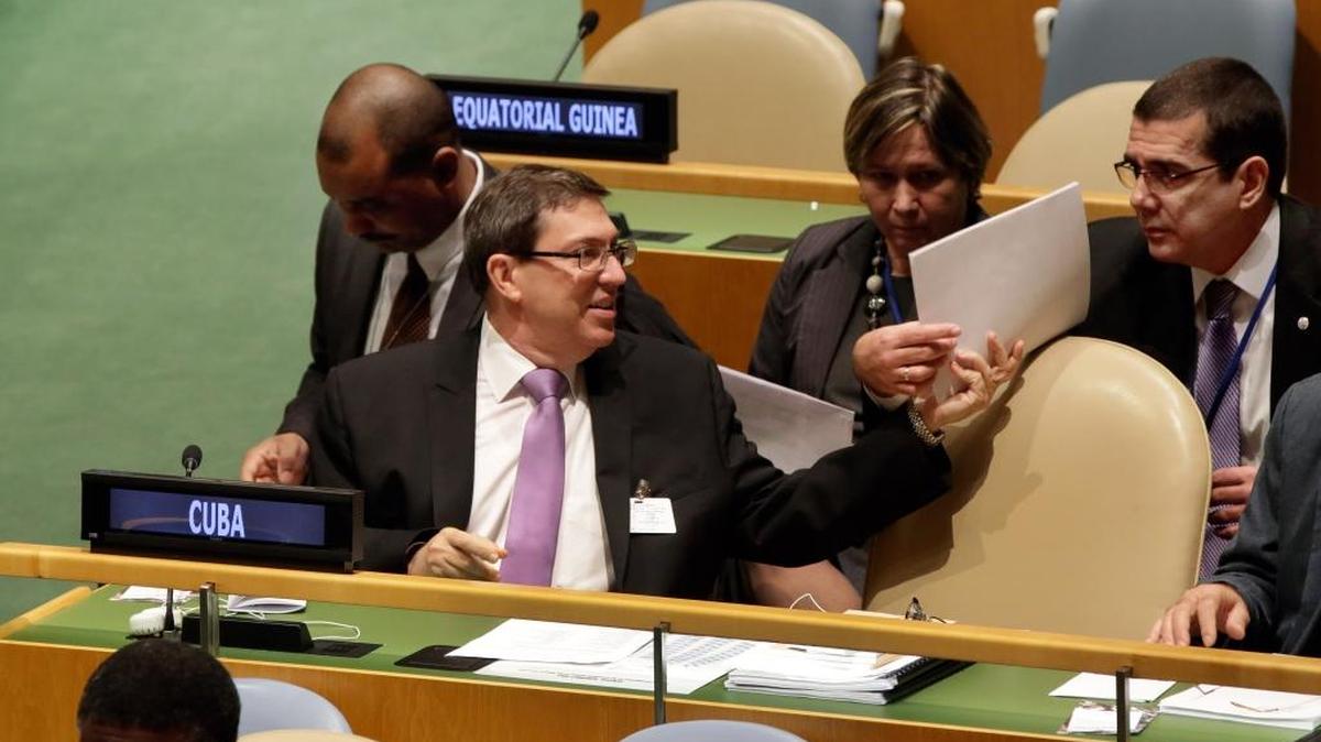 La jefa de la diplomacia europea, Federica Mogherini, y el canciller cubano, Bruno Rodríguez (foto), certificarán con sus firmas y las de los 28 ministros de Exteriores europeos, la plena normalización de sus relaciones.