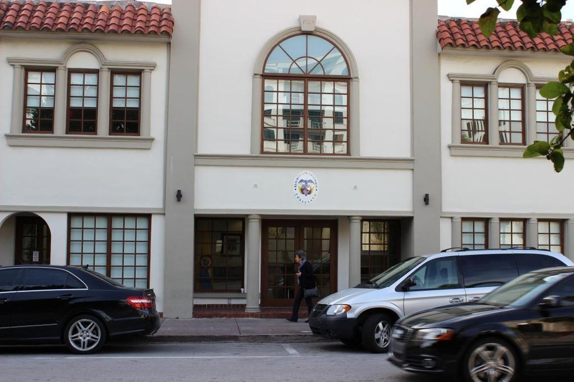 Vista del consulado de Colombia en la ciudad de Coral Gables, Miami, el lunes 8 de enero de 2018.