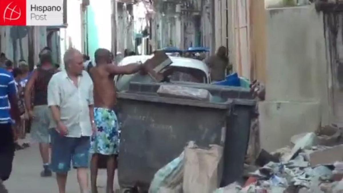 Los basureros en las calles de La Habana están indignando a muchos residentes de la capital cubana.